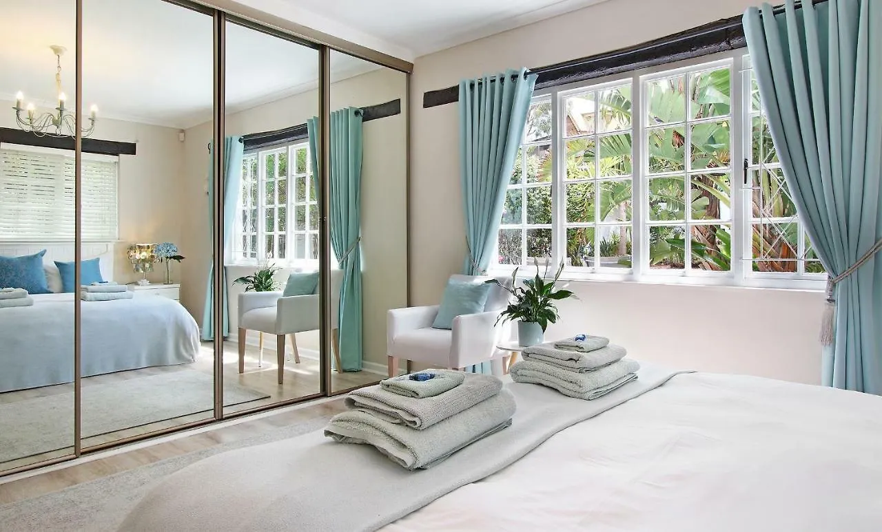 Holiday home Hout Bay Beach Cottage